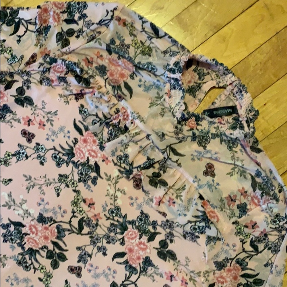 Spring Blouse - Picture 3 of 3